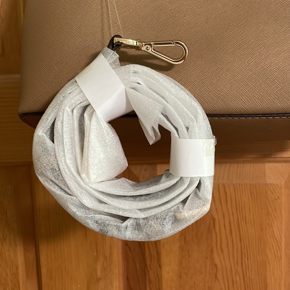 **UNAVAILABLE* **SOLD ELSEWHERE**Michael Kors tan Satchel bag - Picture 9 of 11